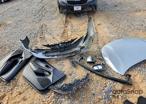 2021 Toyota Corolla Le z USA, uszkodzony, nr VIN JTDEPMAE6MJ117536